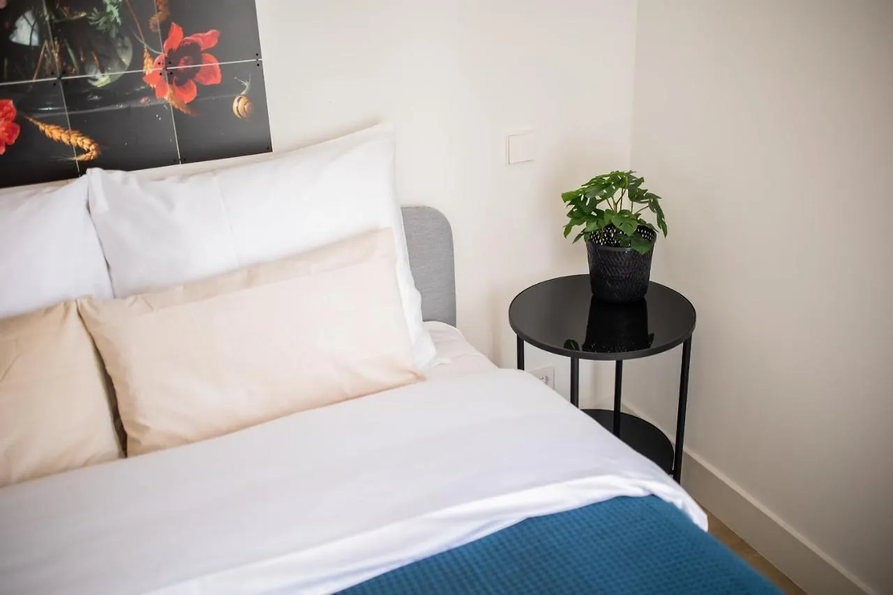 Happily 2 Bedroom Serviced Apartment 75M2 -Nb306H- Rotterdam 0*,