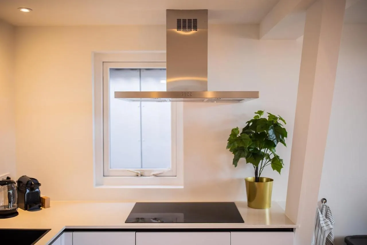 Happily 2 Bedroom Serviced Apartment 75M2 -Nb306H- Rotterdam Netherlands